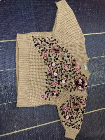 ZARA 자수 긴팔 스웨터 M 베이지