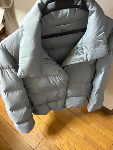 UNIQLO 파우더 소프트 다운 자켓 블루 S 사이즈