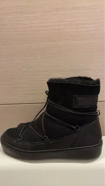 Moon boots 펄스 로 무스탕 블랙 스노우 부츠 퍼