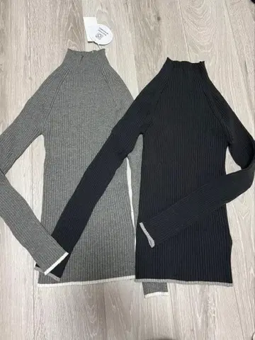 센스 오브 플레이스 프티 하이넥 스웨터