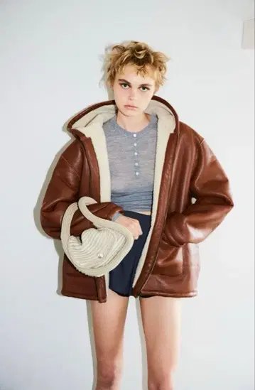 NKRIT 브라운 무스탕 코트 23AW-N204