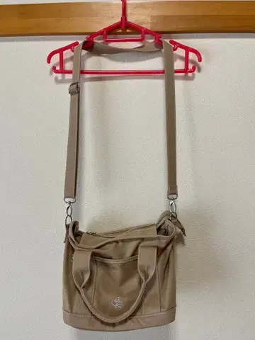 글로벌 워크 베이지 숄더백