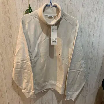 [ 미사용 새상품 ] UNIQLO U 맨투맨 터틀넥 셔츠 M