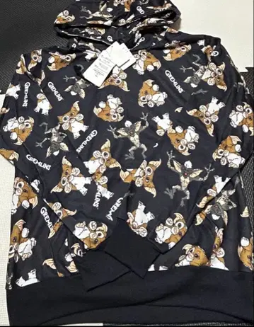 그렘린 올 패턴 후드티 새상품 M 사이즈 익명 배송 기즈모 스트라이프