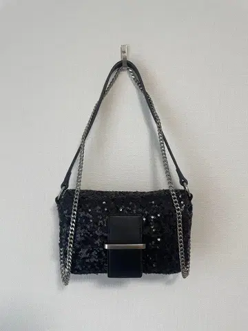Mila Owen 스팽글 미니백 블랙