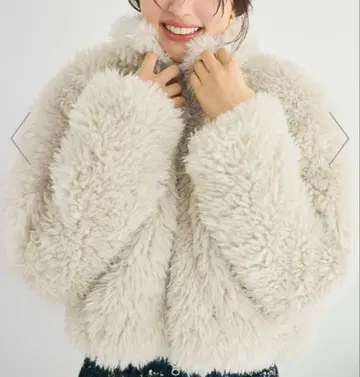 coca 인조 모피 숏 자켓 L (그레이지)