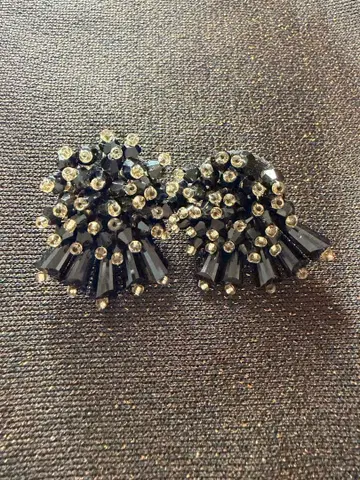 플라워 디자인 귀걸이 (양쪽 귀용)