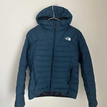 (아동복 사이즈 M) THE NORTH FACE 후드 부착 다운 자켓
