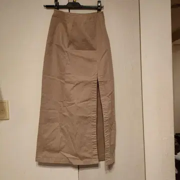 DKNY JEANS 베이지 타이트 스커트