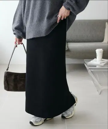 디스코트 니트 내로우 스커트