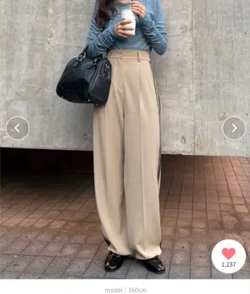 새상품 사이드 라인 슬랙스 팬츠