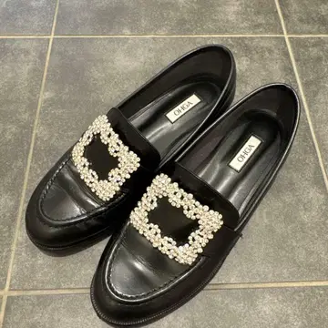 OKGA 비쥬 장식 블랙 로퍼