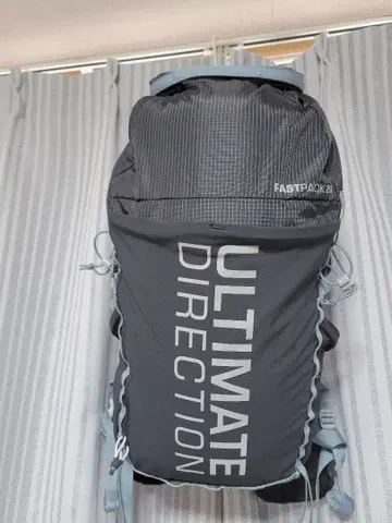 ULTIMATE DIRECTION FASTPACK 20 그레이