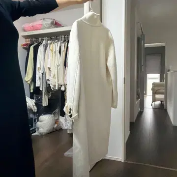 화이트 니트 원피스 긴팔 더블 브레스트