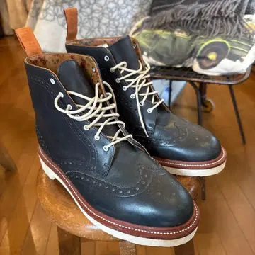 Dr.Martin 윙팁 네이비 가죽 브로그 부츠