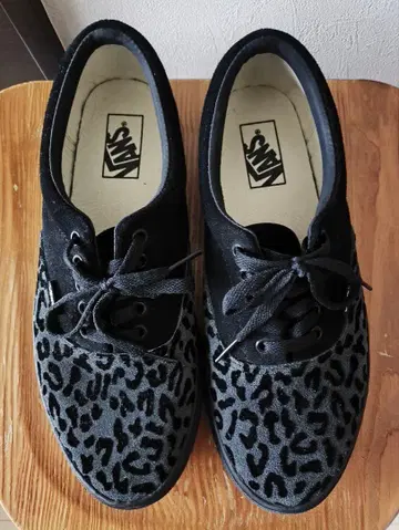 VANS 블랙 레오파드 스니커즈