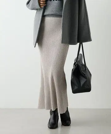 윔 가젯 라메 니트 핏 스커트