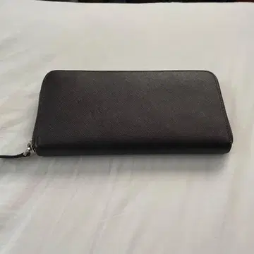 브라운 장지갑 지퍼식