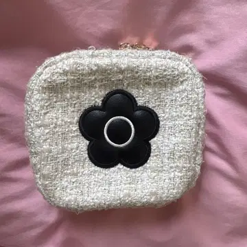 마리쿠와 파우치 (화이트)