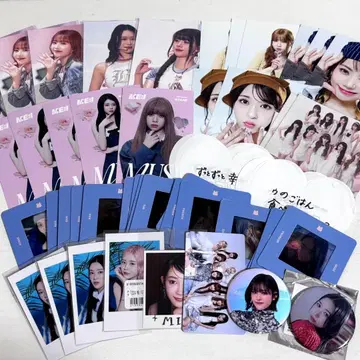 ME:I 미 아이 굿즈 묶음 판매 포스카 캔뱃지 트레이딩 카드 폴라로이드