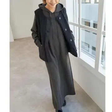 Spick and Span 후드 부착 롱 원피스 다크 그레이