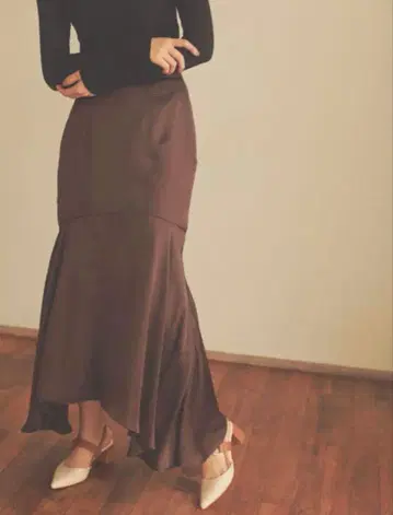 HALUHIROINE 하르히로인 새틴 머메이드 스커트