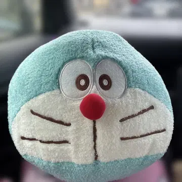 도라에몽 무릎 위 돔형 쿠션 MARUCUTE