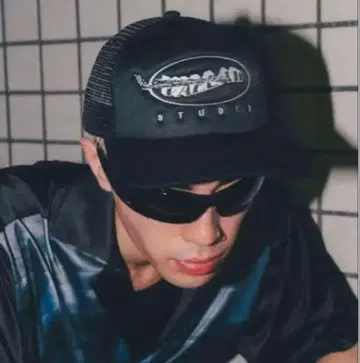 VALLAD STUDIO 블랙 메쉬 캡