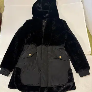 Denny Rose 후드 부착 다운 자켓 블랙