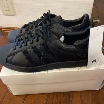 Y-3 SUPERSTAR 블랙 스니커즈