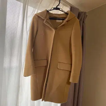 IENA 베이지 후드 부착 체스터 코트