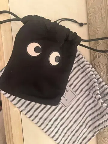 눈 디자인 나일론 파우치