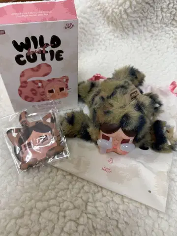 CRYBABY Wild but Cutie 와일드큐티 시크릿
