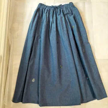 마드모아젤 논논 자수 던가리 개더 플레어 스커트 미사용 새상품