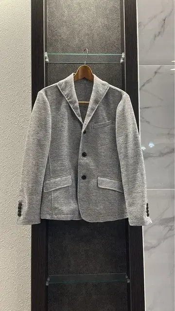 테일러드 자켓 [ GOSTAR DE FUGA ]