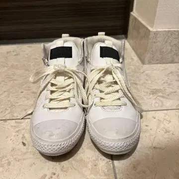 컨버스 화이트 하이컷 스니커즈