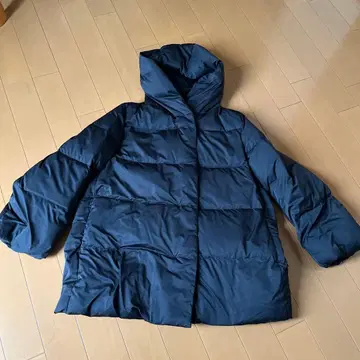 유니클로 파우더 필 다운 XL 블랙