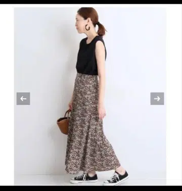 SLOBE IENA 앤티크 플라워 플레어 스커트