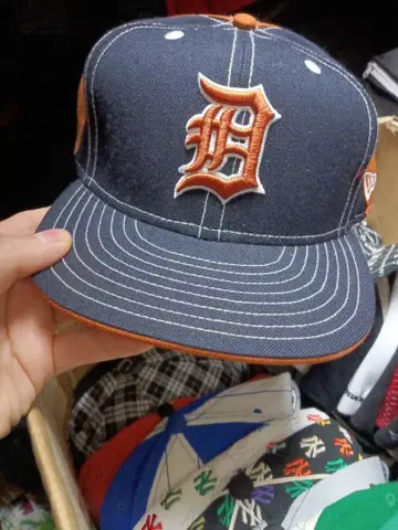 초레어 특주 EMINEM 착용 데님 디트로이트 타이거즈 59FIFTY 캡