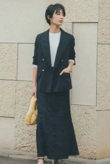 미라 오웬 라메 니트 내로우 스커트