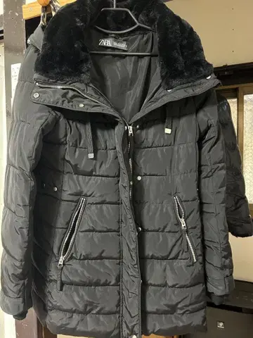 ZARA 다운 코트