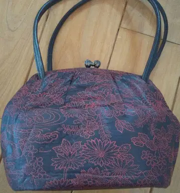 블랙 레드 꽃무늬 핸드백 인덴 일본 의류 카이교샤