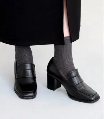 menue 스퀘어토 6.5cm 힐 로퍼