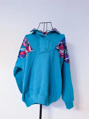 터콰이즈 하프 지퍼 트레이닝복