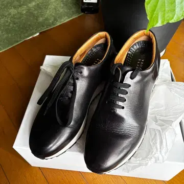 가죽 레이스업 스니커즈