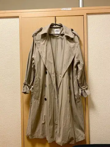 ZARA 베이지 트렌치코트