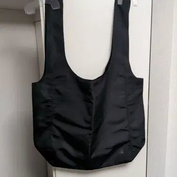 THE NORTH FACE 쇼퍼백 S 사이즈 블랙