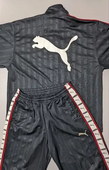 푸마 PUMA 저리 상하의 세트 블랙 백 프린트