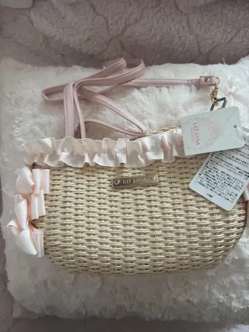 미사용 새상품 Liz Lisa 아이보리 리본 바스켓백