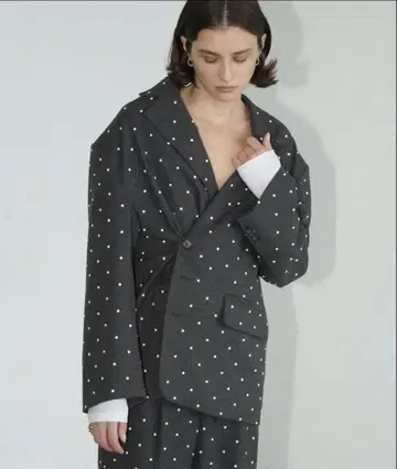 CLANE 펄 도트 재킷 M 사이즈